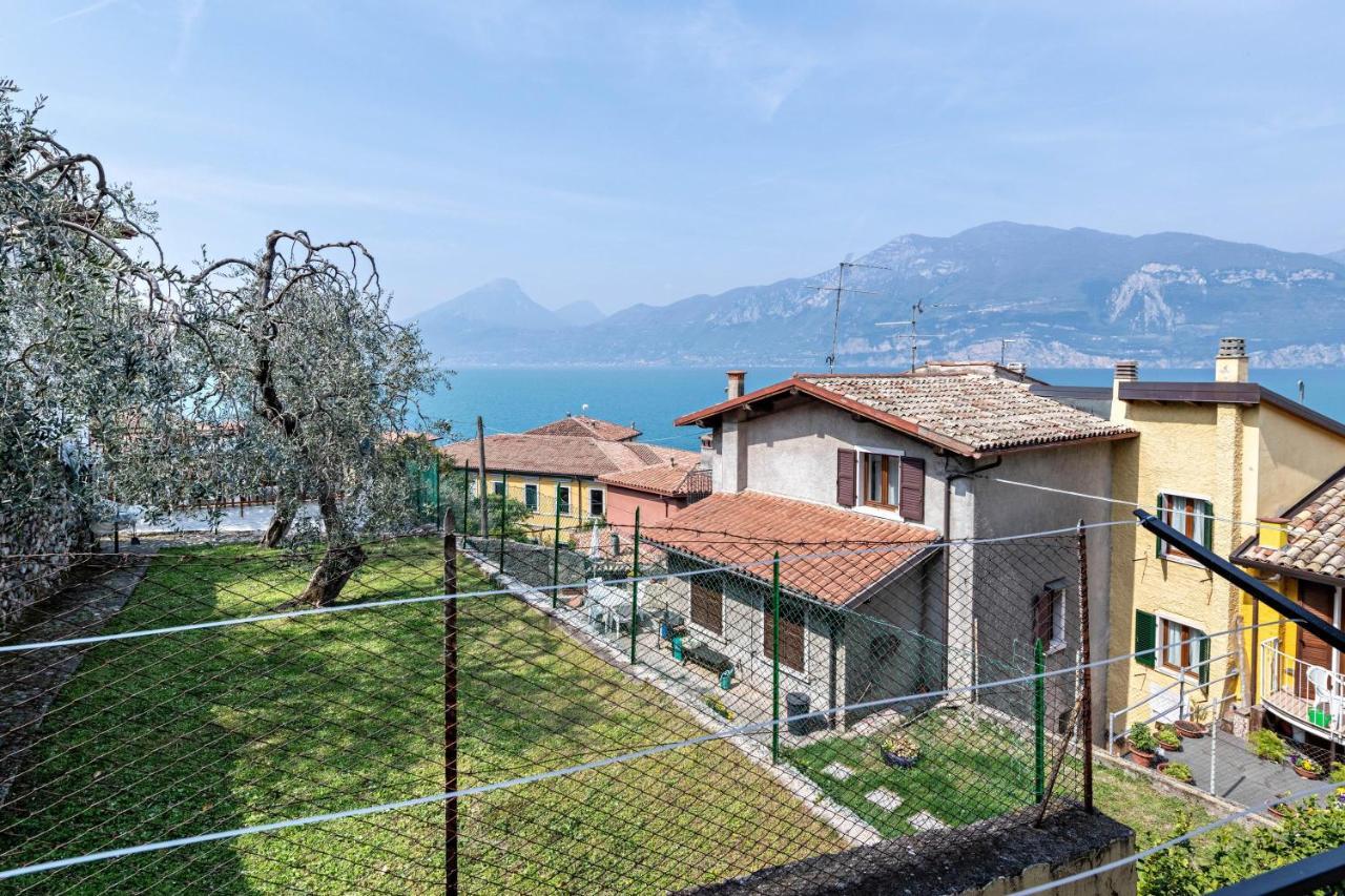 La Casa Di Martin Apartment Brenzone sul Garda Luaran gambar